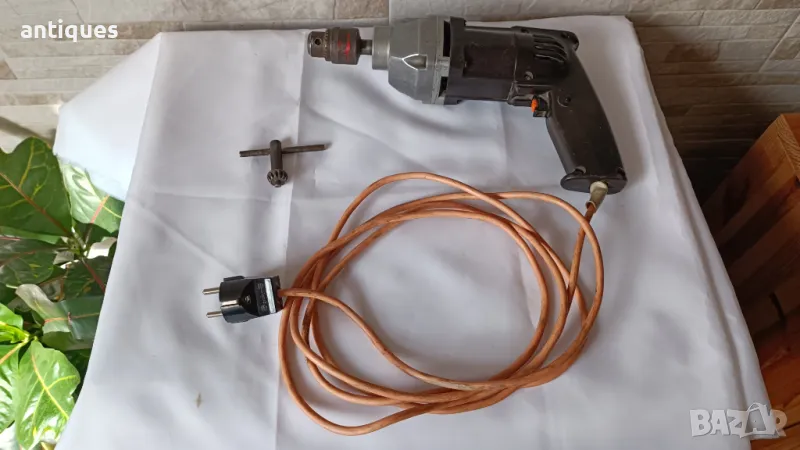 Руска бормашина - дрелка - ИЭ-1036Э - 420W - работеща, снимка 1