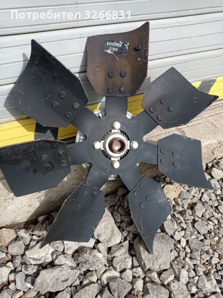 Виско с перка за радиатор багер CASE, снимка 1