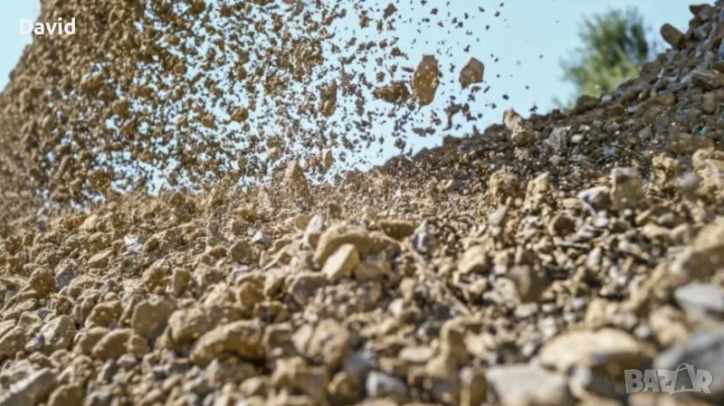 Доставка на инертни материали-скална маса, пясък, дренаж, хумус и други , снимка 1