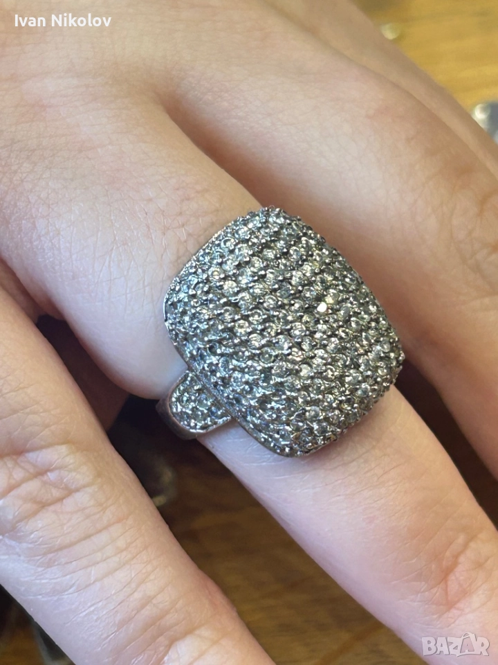 Дамски сребърен пръстен с множество цирконии, снимка 1