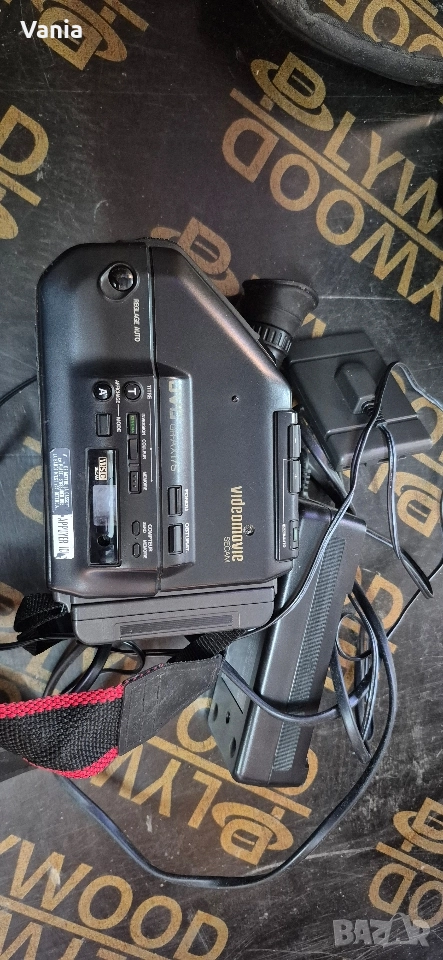 Видеокамера JVC, снимка 1