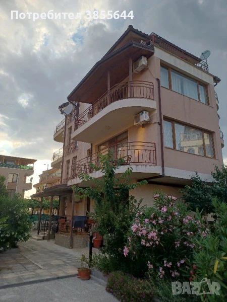 Апартамент с две самостоятелни спални, снимка 1