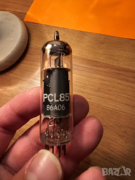 Радиолампа, радиолампи - PCL85  - нова - възстановете вашета вярна и дългослужила техника ., снимка 1