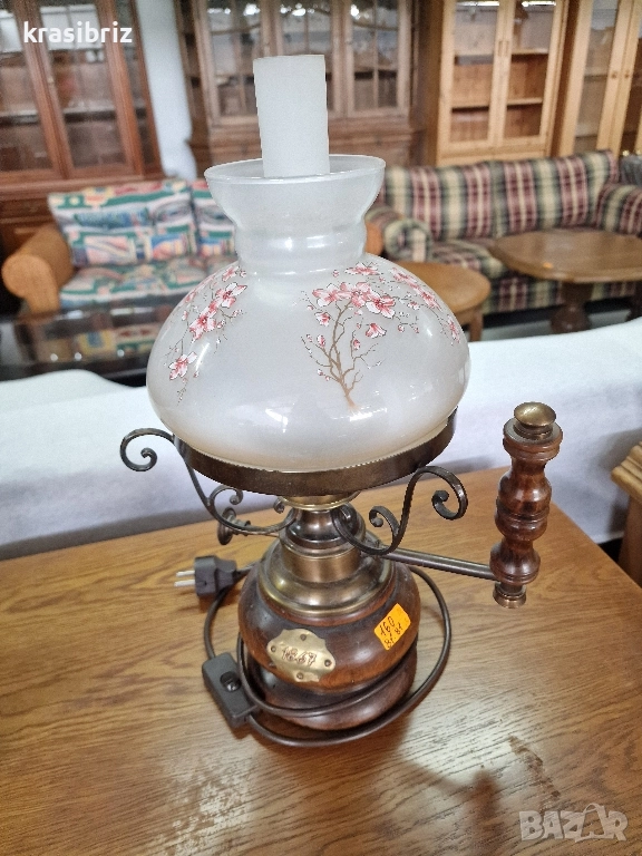 Лампа-Стъкло....Дърво /Орех /-внос от Германия!, снимка 1