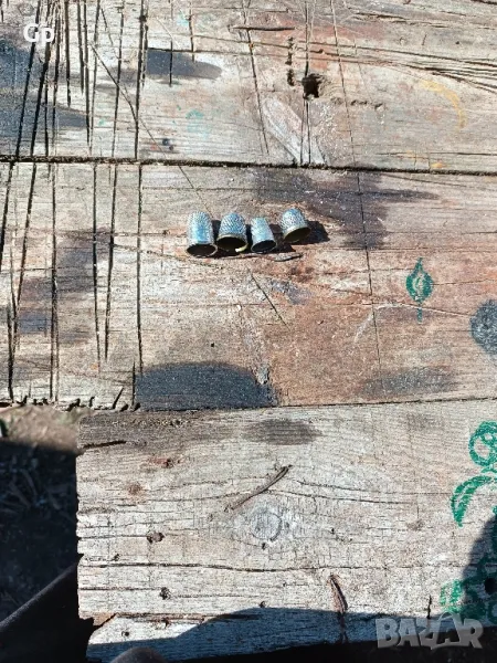 Четири шивашки напръстници , снимка 1