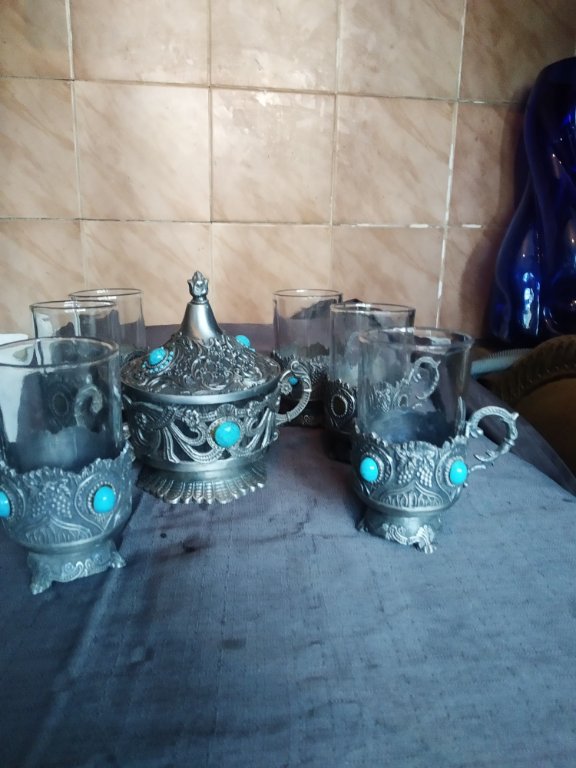 захарница с шест чаши в Сервизи в гр. София - ID30556360 — Bazar.bg