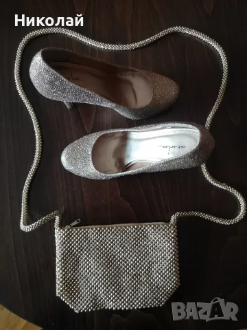 Дамски златисти луксозни обувки с подходяща чантичка, снимка 2 - Дамски обувки на ток - 50152553