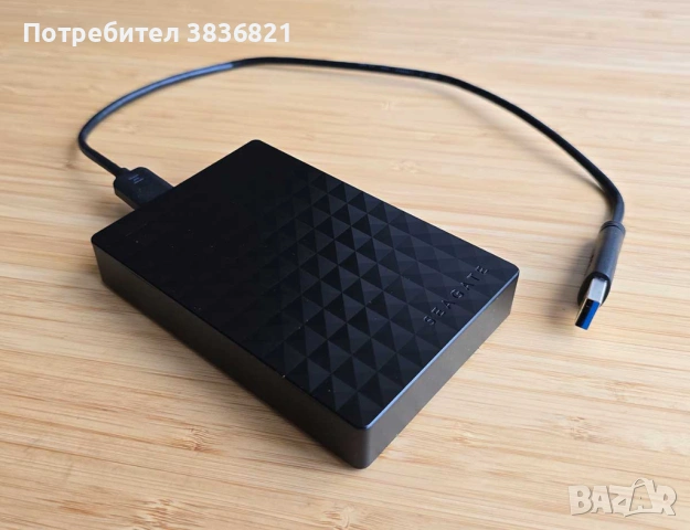 USB външен диск Seagate Expansion Portable 4TB, снимка 4 - Твърди дискове - 54334082