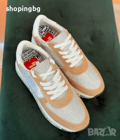 Дамски сникърси Love Moschino JA15113G  225 лв., снимка 5 - Маратонки - 51064625