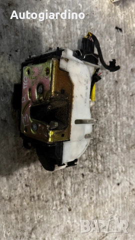 Брава за врата за VW Golf 3 - ZSB 1HA837016, снимка 2 - Части - 53144328