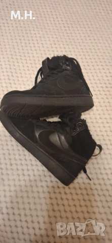 Зимни кецове NIKE, номер 35,5, снимка 3 - Детски боти и ботуши - 52629406