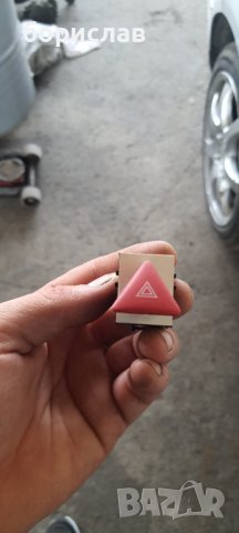 Бутон аварийни за пасат б6