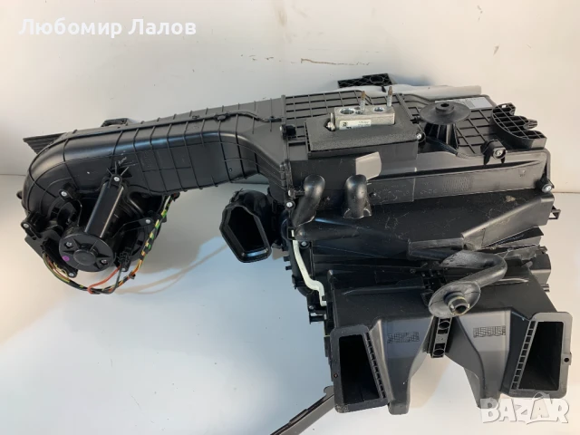 Кутия парно радиаторче парно радиаторче климатик Пежо Peugeot 5008 (09-17)г 9684492480