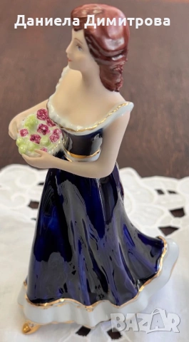 Дама, Royal Dux Bohemia, снимка 4 - Статуетки - 54288429