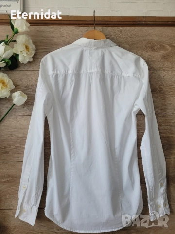 Бяла риза TOMMY HILFIGER , снимка 8 - Ризи - 51788708