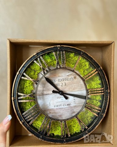 Vintage часовник със скандинавски мъх , снимка 1 - Стенни часовници - 42044758