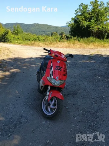  Скутер Gilera 50 куб. см, снимка 4 - Мотоциклети и мототехника - 52592787