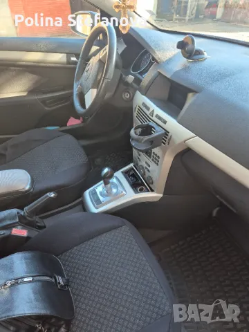 Opel Astra H GTC 1.6, снимка 11 - Автомобили и джипове - 48629679