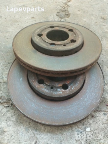 Предни спирачни дискове 1.4 Seat Leon,Golf 4 на 256 mm Сеат Толедо Леон Голф 4 