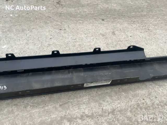 Ляв страничен праг лайсна за BMW БМВ 1 серия F21 Sport 3 врати Черен 870138728 15857711 2013, снимка 5 - Части - 48945488
