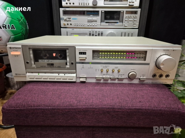 Касетен дек HITACHI D-85s - отлично състояние + подарък