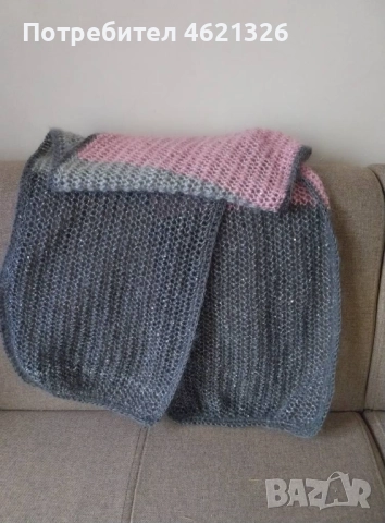 Шал, ажурен, ръчно плетиво, 3 цвята, мохер, пайети, мек и топъл, с подарък огледалце, снимка 14 - Шалове - 52481654