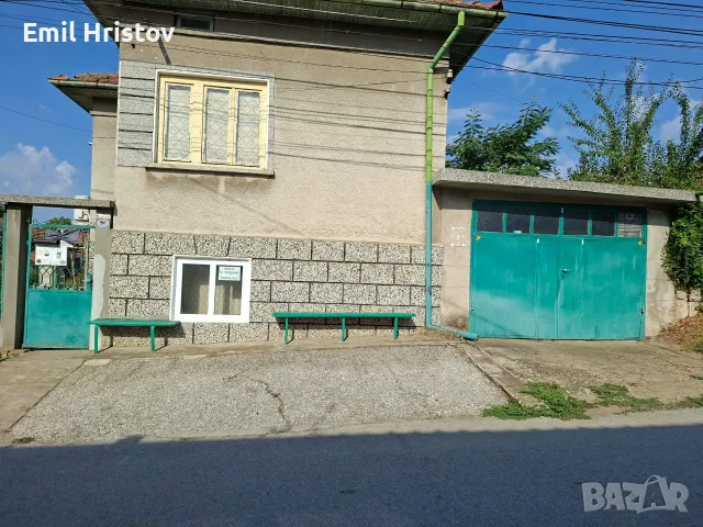 Продава се къща в гр. Две могили., снимка 2 - Къщи - 56522235