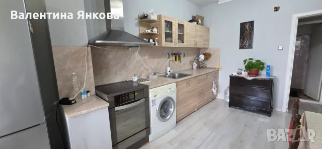 Двуетажна къща в с. Клокотница, снимка 8 - Къщи - 56496197