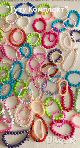 Продавам на едро 72 броя ръчно изработени гривни , снимка 2 - Гривни - 54081771