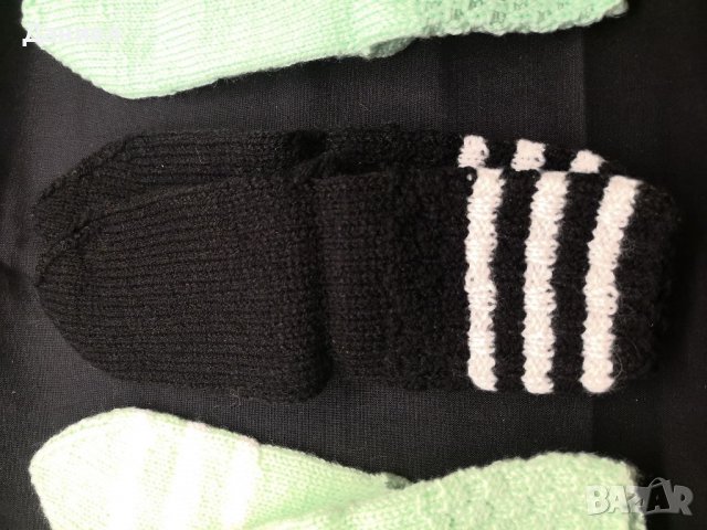 Ръчно плетени чорапи, снимка 2 - Антикварни и старинни предмети - 38086942