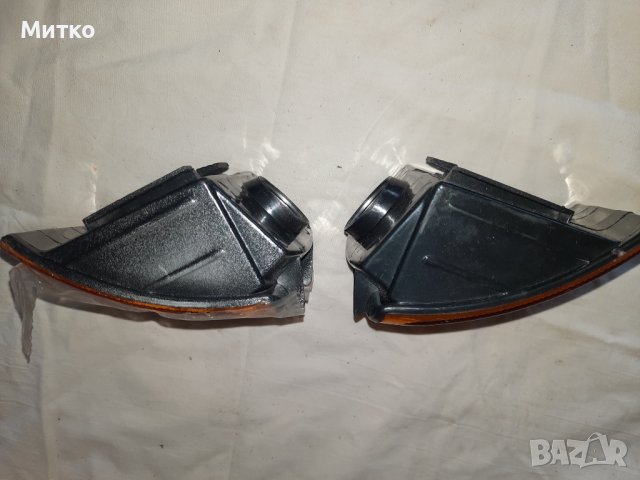 Чисто нови  дясни мигачи за Фолксваген Пасат B3, снимка 3 - Части - 38330993