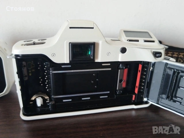 Камера MINOLTA Dynax 8000i "Mir" Japan, снимка 10 - Фотоапарати - 50044099