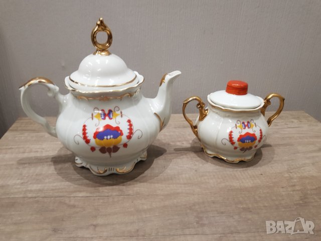 Български видински порцеланов чайник,кана и захарница, снимка 1 - Антикварни и старинни предмети - 38025283