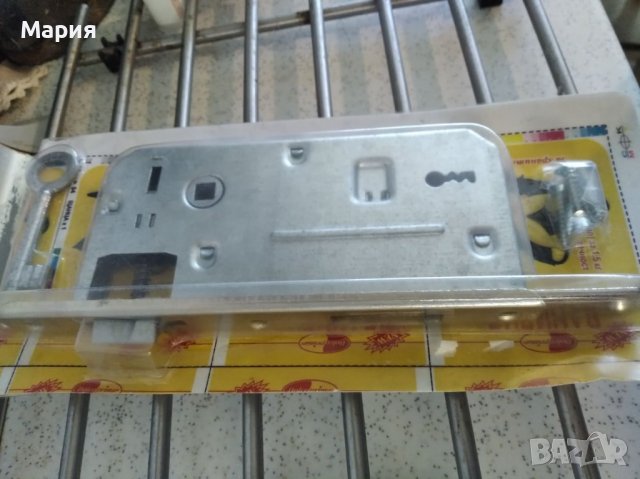 Обков за врати - дръжки, брави, снимка 9 - Интериорни врати - 36698232