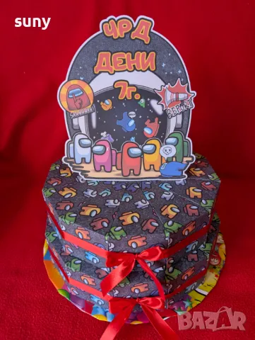 Картонена торта Among us