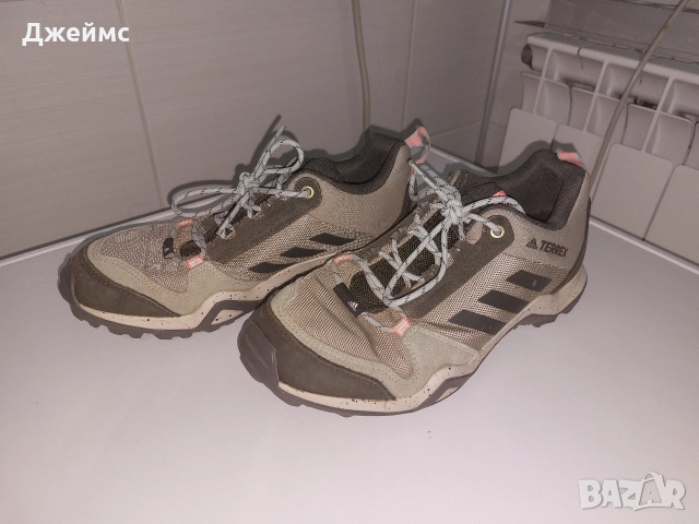 Оригинални маратонки Adidas , снимка 2 - Маратонки - 52811098