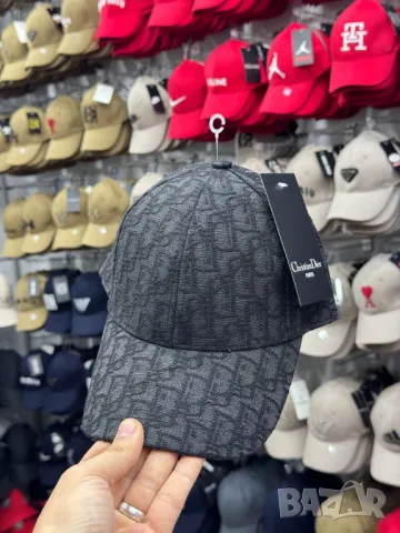 шапка с козирка christian dior  valentino garavani emporio armani celine fendi gucci, снимка 4 - Шапки - 50422542