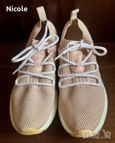 Дамски маратонки - Guess, снимка 3 - Маратонки - 56224835