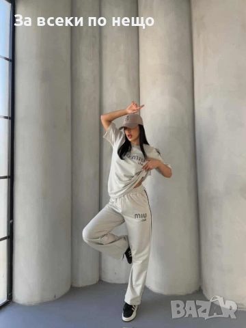 Miu Miu Дамски Спортен Комплект Тениска И Долнище🔝Дамски Спортен Екип Миу Миу - 2 Цвята Код I_190, снимка 3 - Спортни екипи - 52268243