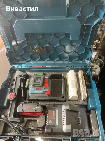 Bosch GLL 3-80 P Линеен лазер 3Х360°възможност до 80 метра с приемник, снимка 9 - Други инструменти - 53785823