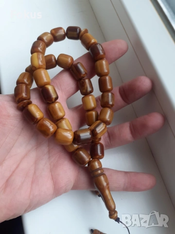 Красива стара броеница от каталин бакелит 33 + поп