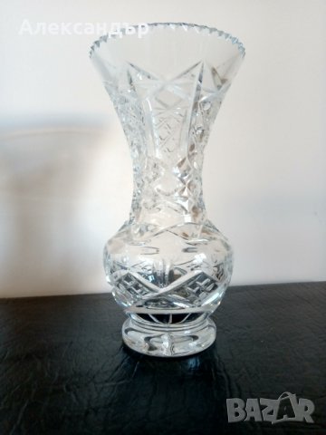 Кристална ваза, снимка 1 - Вази - 39638497