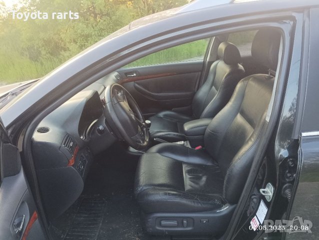 На части Авенсис т25 фул екстри !!!, снимка 3 - Автомобили и джипове - 40623540