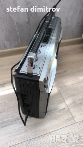 Sharp GF-8585H Винтидж 1978г., снимка 9 - Радиокасетофони, транзистори - 54320384