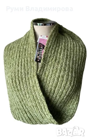 Светлозелен шал/ тип яка от 100 % alpaca, с етикет, снимка 4 - Шалове - 49484144