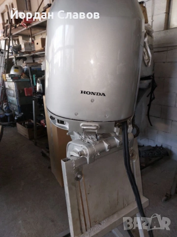 извън бордов мотор хонда 75кс, снимка 4 - Воден транспорт - 53967240