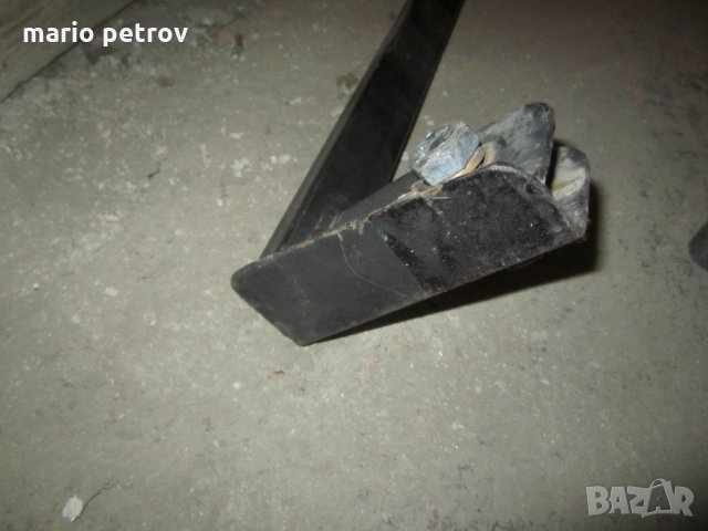 Продавам правен теглич за Toyota avensis verso,цена 35лв. тегличът е предназначен само за монтиране , снимка 6 - Аксесоари и консумативи - 34908119