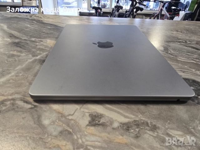 Лаптоп Apple MacBook Air 13.6 M2 2022 16Gb RAM 256Gb SSD, снимка 5 - Apple iPhone - 52132052