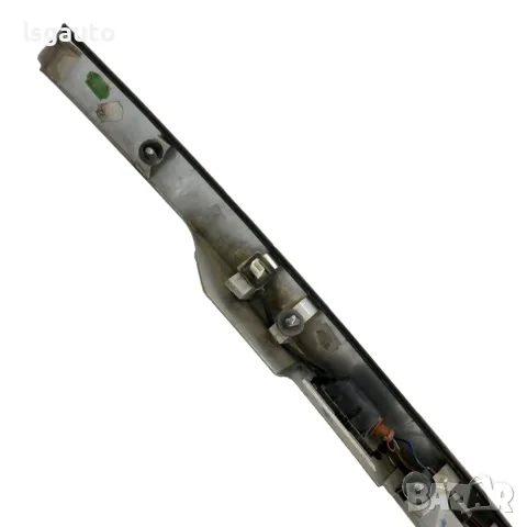 Лайсна с бутон отваряне заден капак и осветление номер Opel Astra H (A04) 2004-2010 ID: 164208, снимка 6 - Части - 56015246