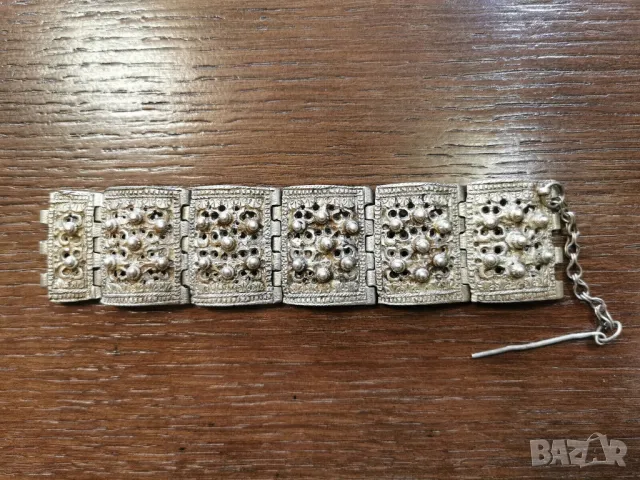 възрожденска масивна сребърна гривна, снимка 2 - Антикварни и старинни предмети - 49242417